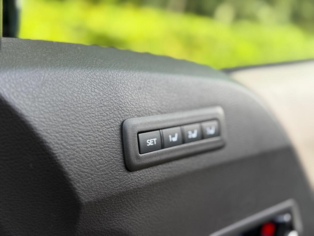 Toyota Vellfire 2013 Luxury Edition V6 3.5 Petrol