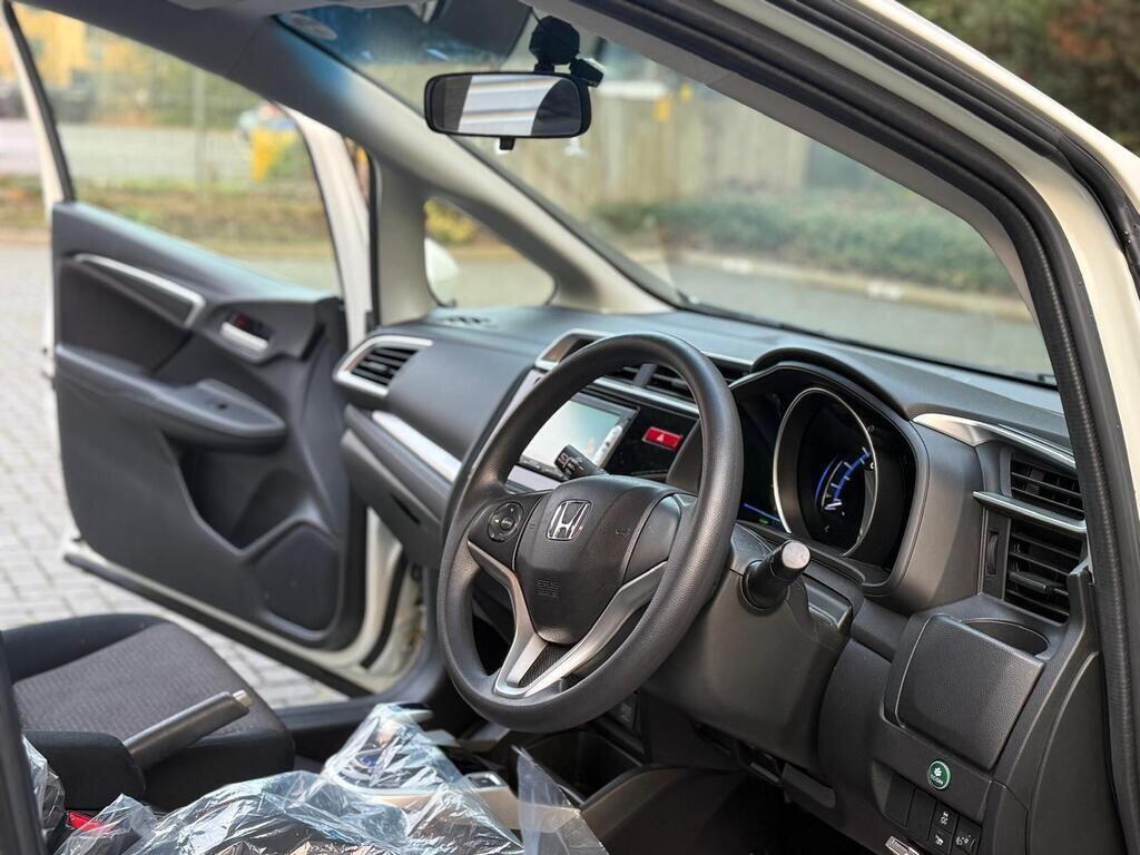 Honda Jazz 2014 Petrol Hybrid| Fresh Import