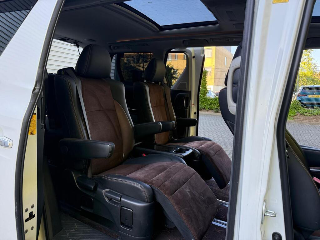Toyota Alphard 2013 Golden Eye Fresh Import V6 3.5 Petrol