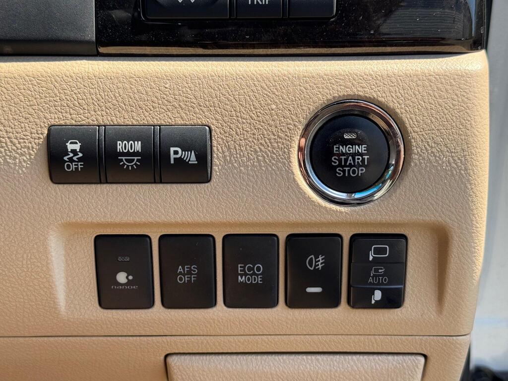 Toyota Alphard Business Edition 2014 – Luxury 3.5L V6