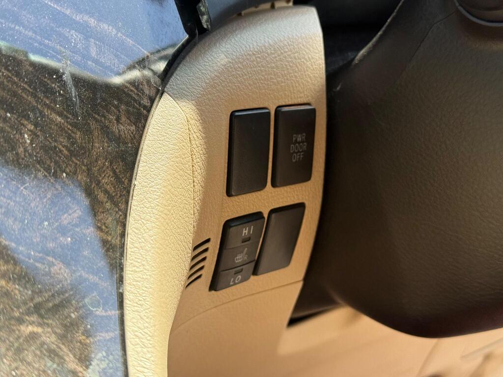 Toyota Alphard Business Edition 2014 – Luxury 3.5L V6