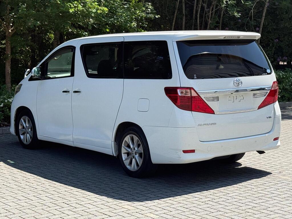 Toyota Alphard Business Edition 2014 – Luxury 3.5L V6