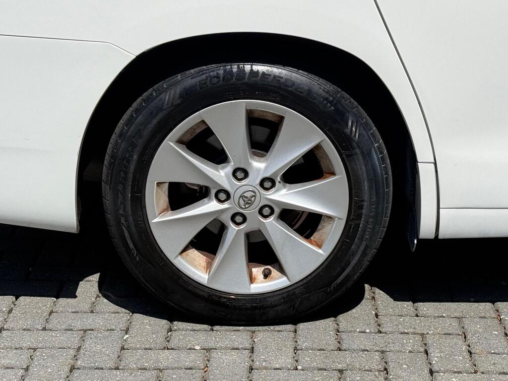Toyota Alphard Business Edition 2014 – Luxury 3.5L V6