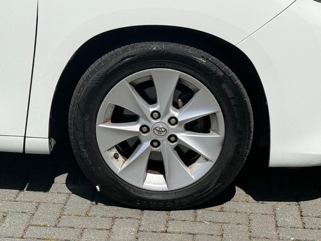 Toyota Alphard Business Edition 2014 – Luxury 3.5L V6