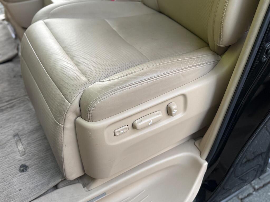 Toyota Vellfire 2013 Luxury Edition V6 3.5 Petrol