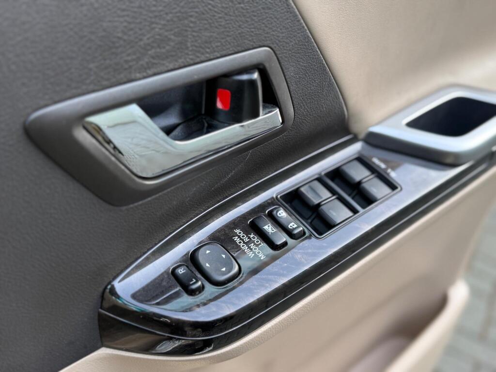 Toyota Vellfire 2013 Luxury Edition V6 3.5 Petrol