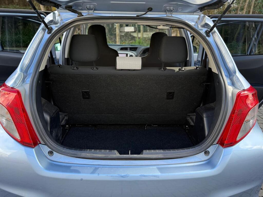 Toyota Yaris 1000cc 2014 Petrol Automatic