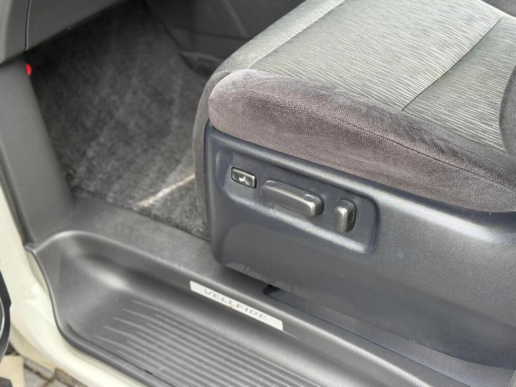 Toyota Vellfire 3.5L V6 2014 | Rare 4WD | Captain seats