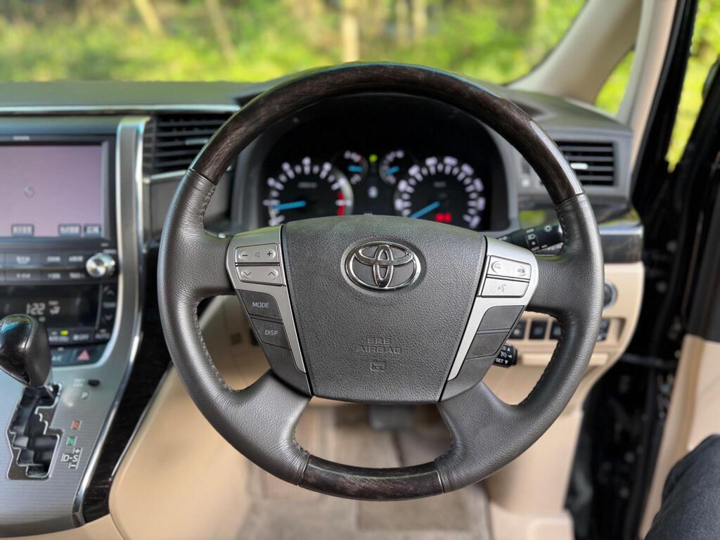 Toyota Vellfire 2013 Luxury Edition V6 3.5 Petrol