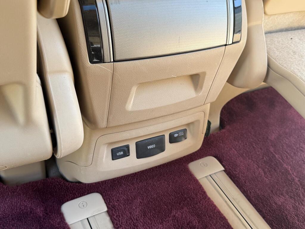 Toyota Alphard Business Edition 2014 – Luxury 3.5L V6