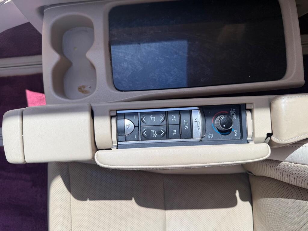 Toyota Alphard Business Edition 2014 – Luxury 3.5L V6