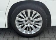 Toyota Vellfire 3.5L V6 2014 | Rare 4WD | Captain seats