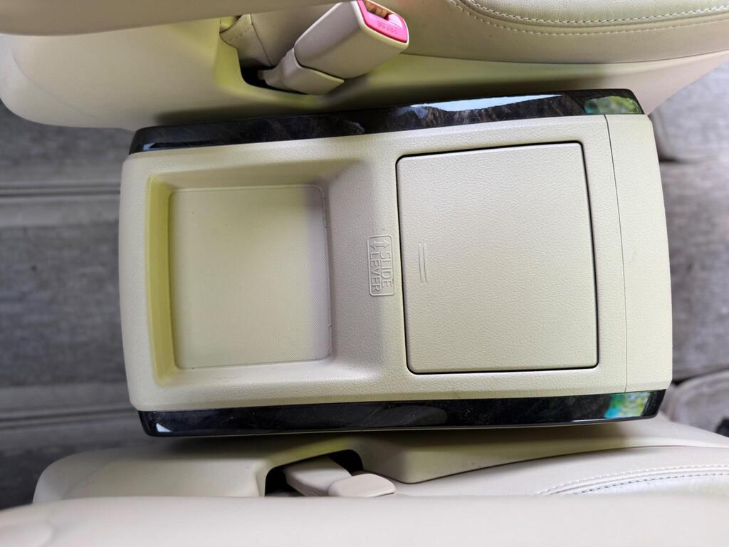 Toyota Vellfire 2013 Luxury Edition V6 3.5 Petrol
