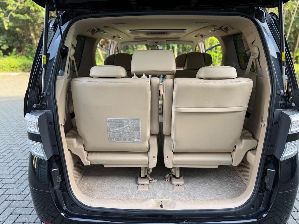 Toyota Vellfire 2013 Luxury Edition V6 3.5 Petrol