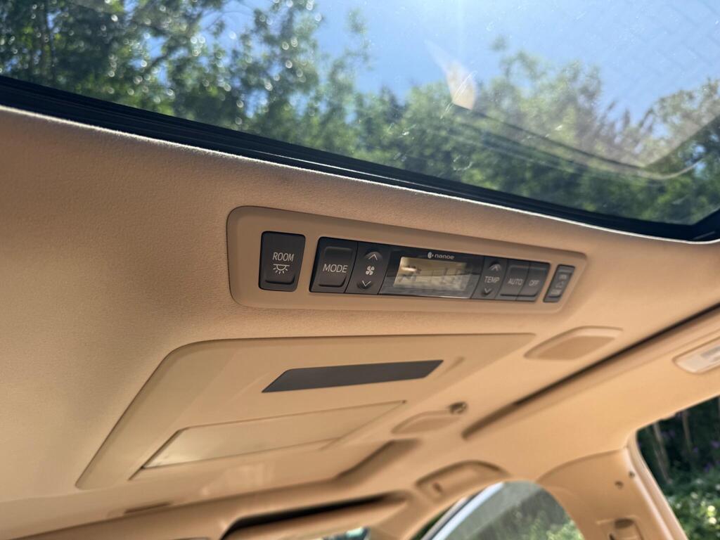 Toyota Alphard Business Edition 2014 – Luxury 3.5L V6