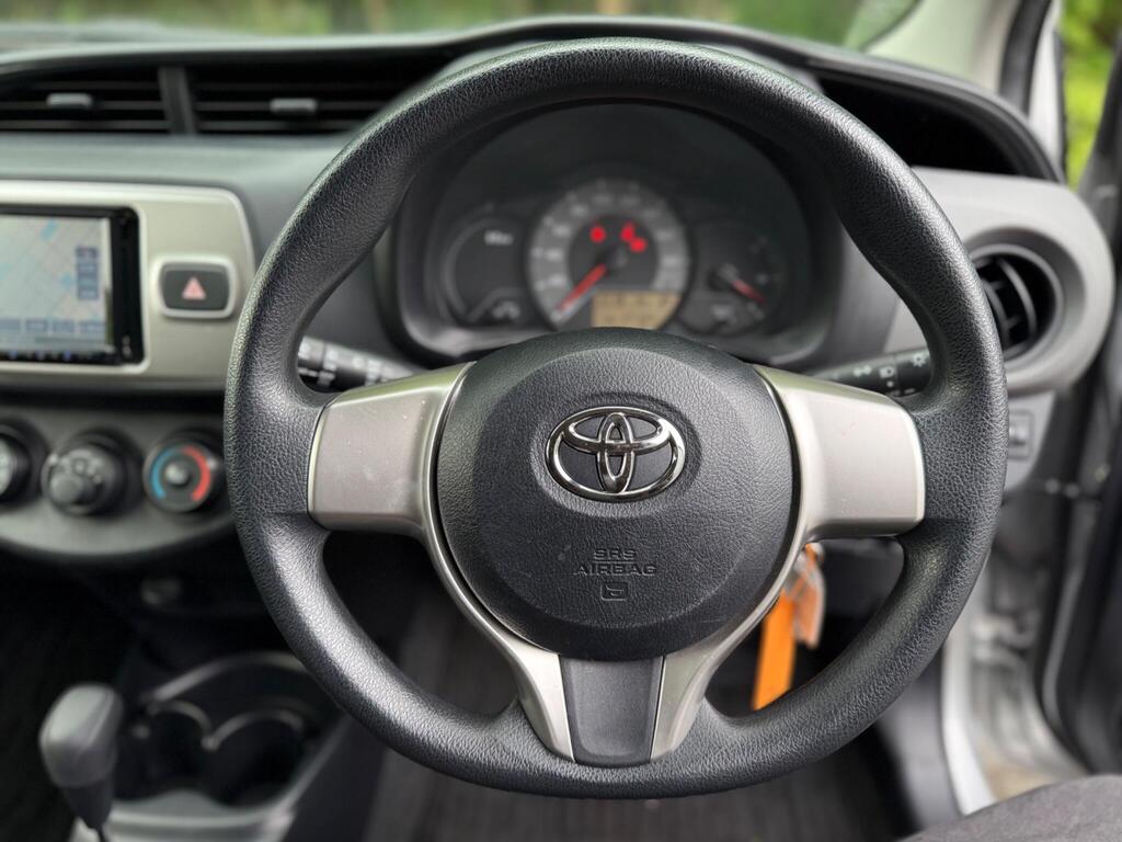 TOYOTA YARIS 2014 | Grade 4 | Genuine Low Miles