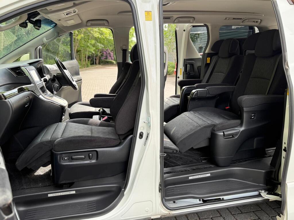 Toyota Vellfire 3.5L V6 2014 | Rare 4WD | Captain seats