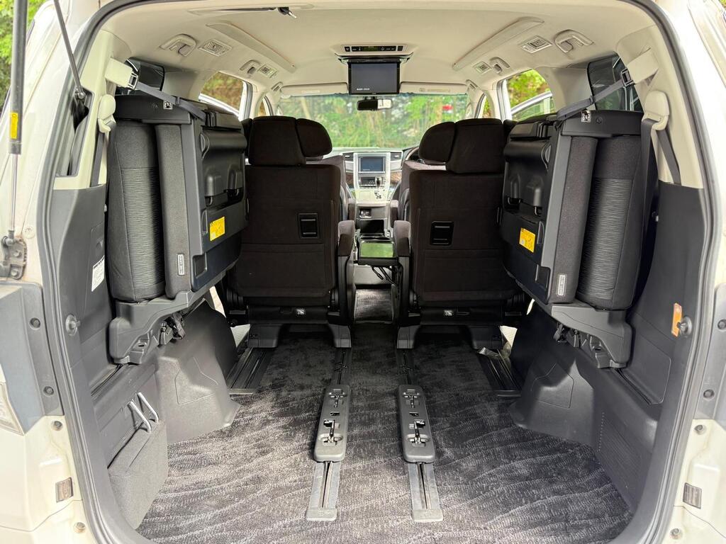 Toyota Vellfire 3.5L V6 2014 | Rare 4WD | Captain seats