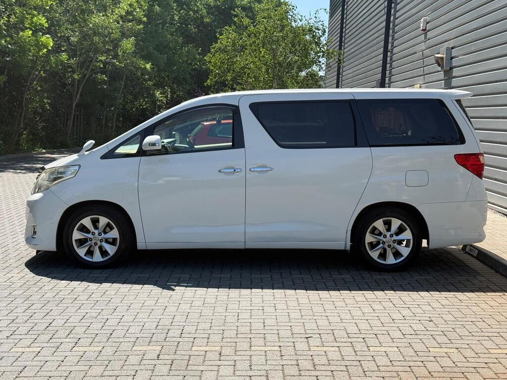 Toyota Alphard Business Edition 2014 – Luxury 3.5L V6