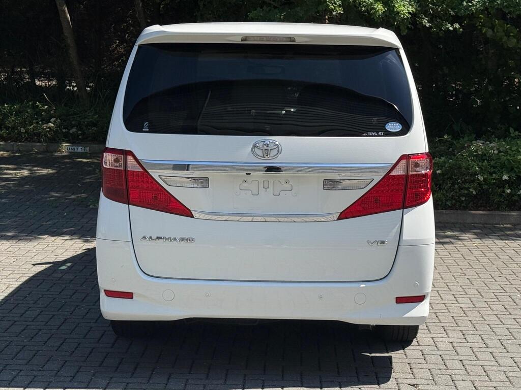 Toyota Alphard Business Edition 2014 – Luxury 3.5L V6