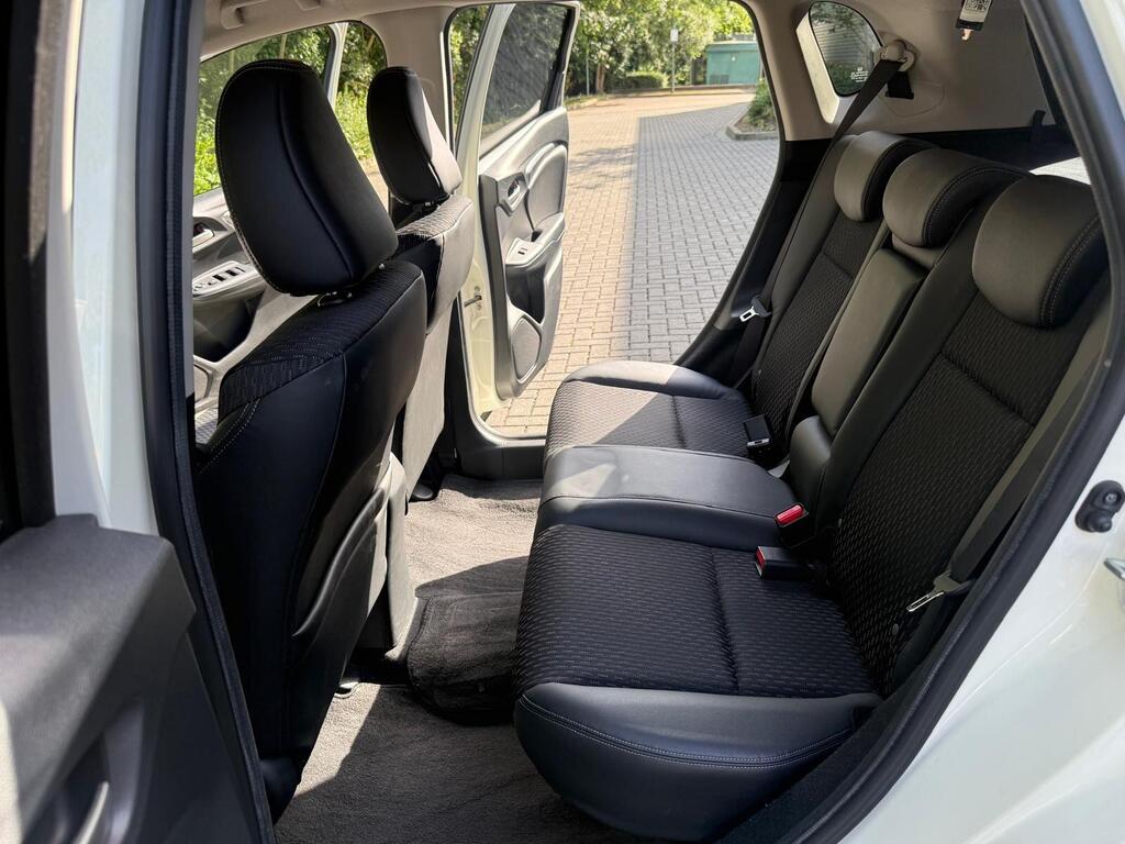Honda Jazz 2014| Petrol Hybrid | Free 24M Warranty
