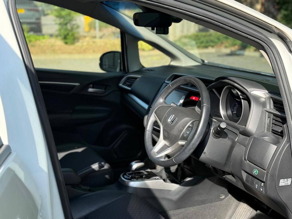 Honda Jazz / Fit Hybrid Petrol 2015 (65) stunning