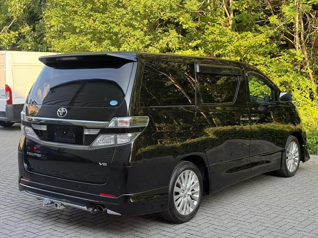 Toyota Vellfire 4 Wheeldrive V6 Modelista Bodykit 2013