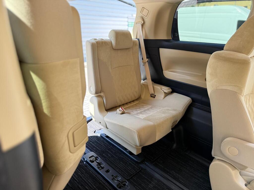 Toyota Alphard Petrol Hybrid 4 Wheel drive 2022