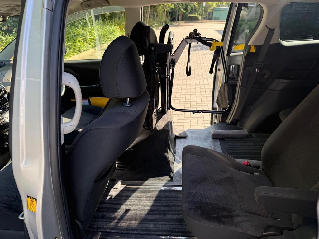 Toyota Estima 2014 Wheelchair Friendly Hand Driving Assist