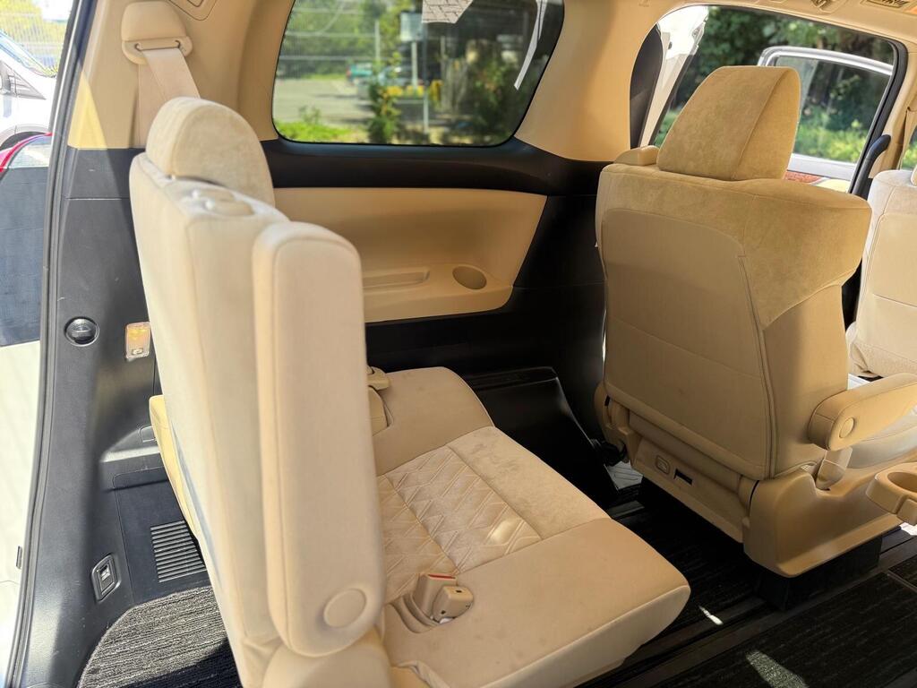 Toyota Alphard Petrol Hybrid 4 Wheel drive 2022
