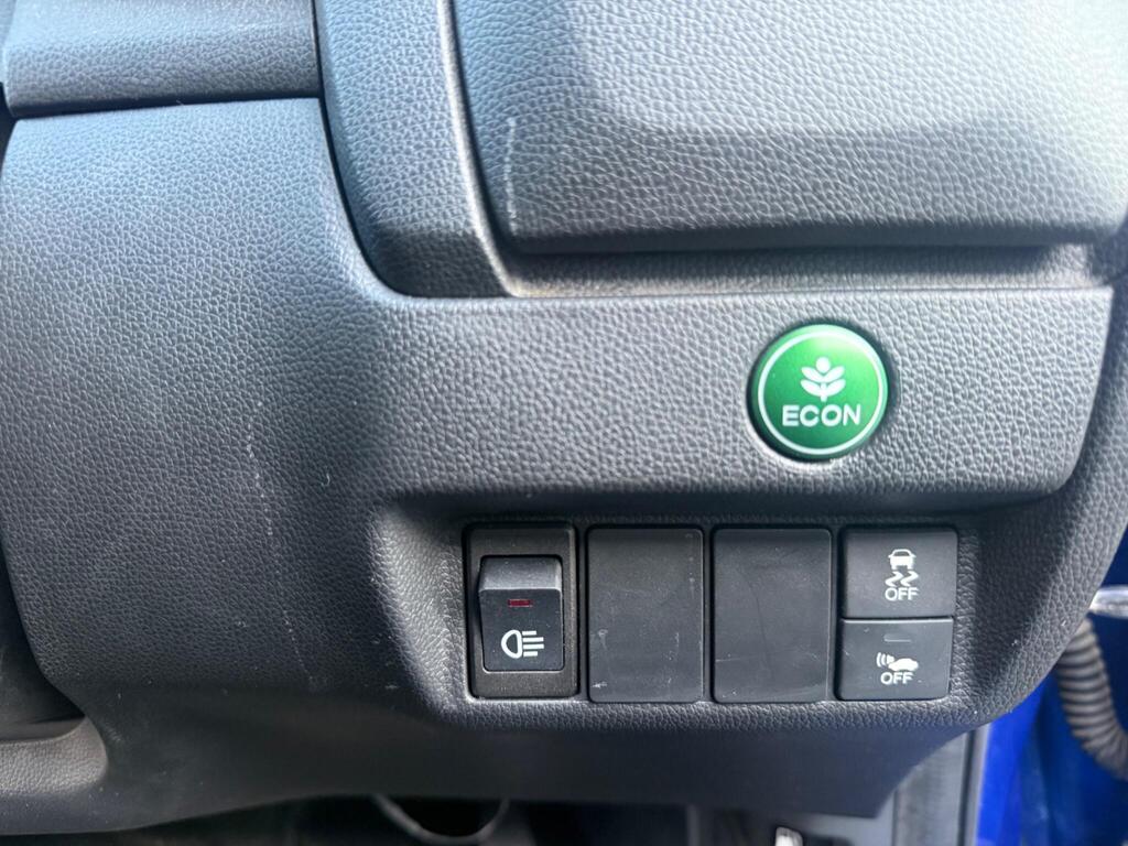 Honda Jazz Petrol Hybrid 2015 | Cruise control
