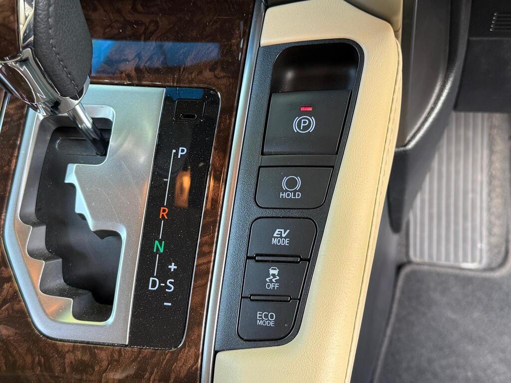Toyota Alphard Hybrid, 8 seater, Pearl White, 2021