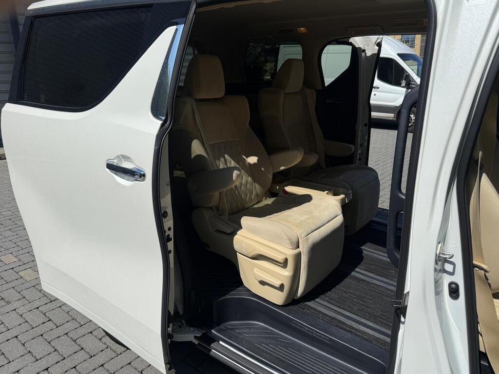 Toyota Alphard Petrol Hybrid 4 Wheel drive 2022