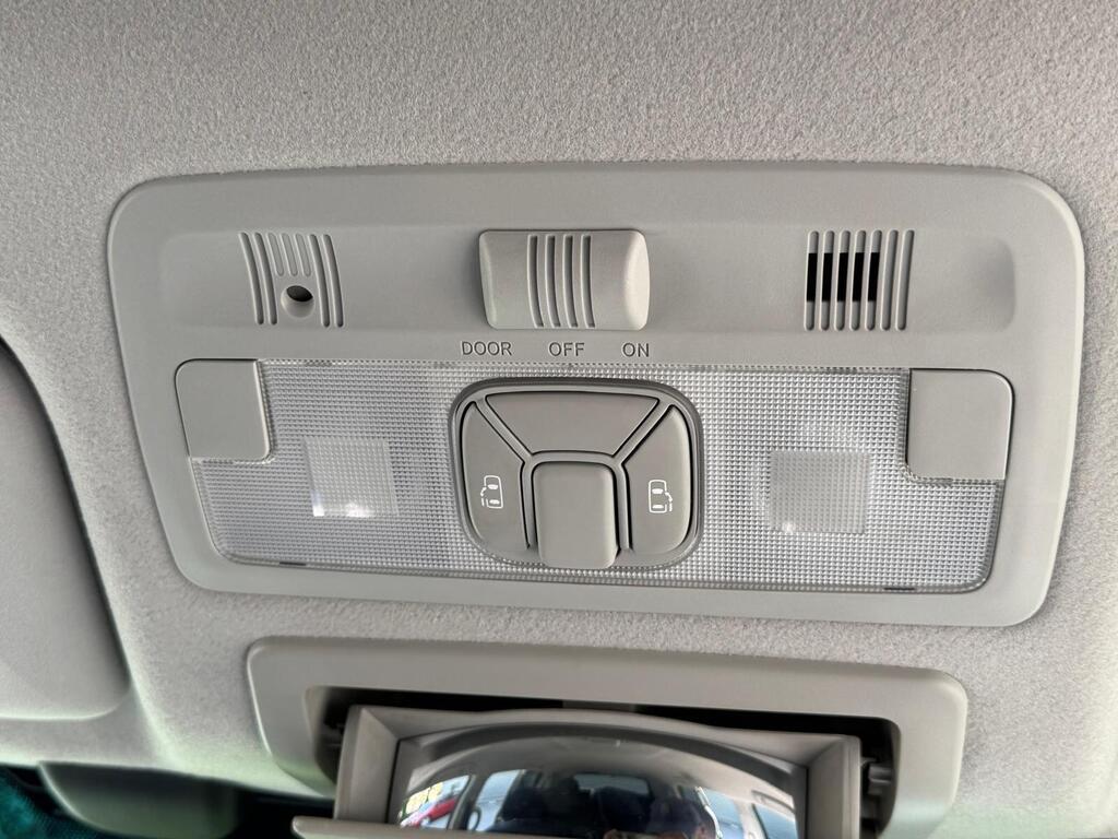 Toyota Estima 2014 Wheelchair Friendly Hand Driving Assist