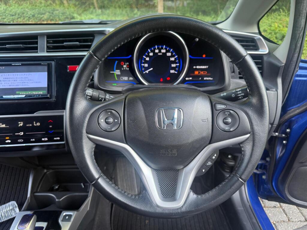 Honda Jazz Petrol Hybrid 2015 | Cruise control
