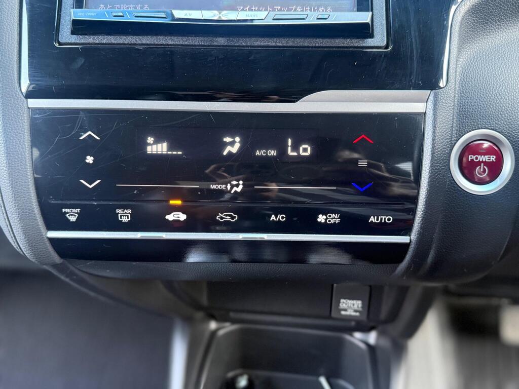 Honda Jazz Petrol Hybrid 2015 | Cruise control