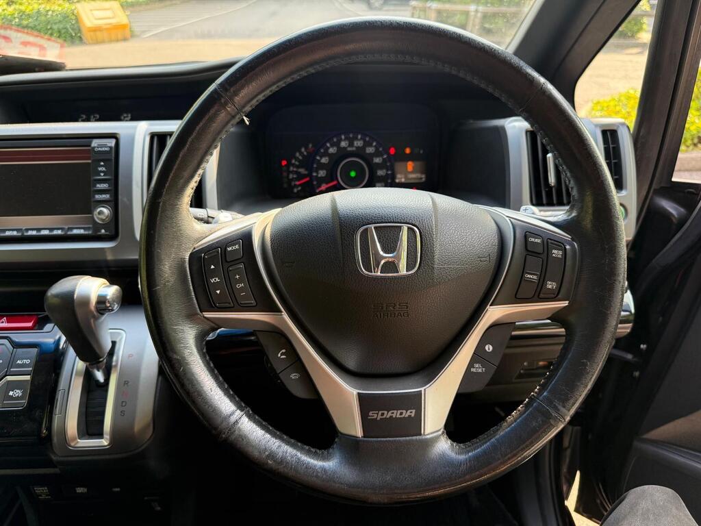 Honda Stepwagon Black Automatic 2013