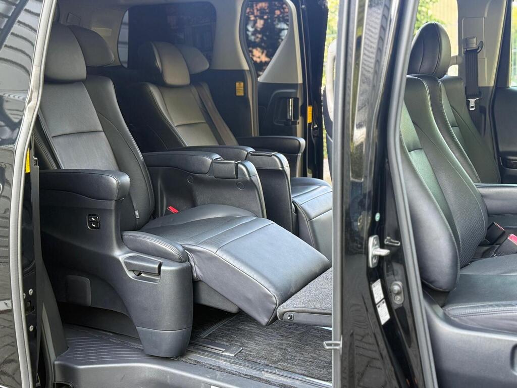 Toyota Vellfire 4 Wheeldrive V6 Modelista Bodykit 2013