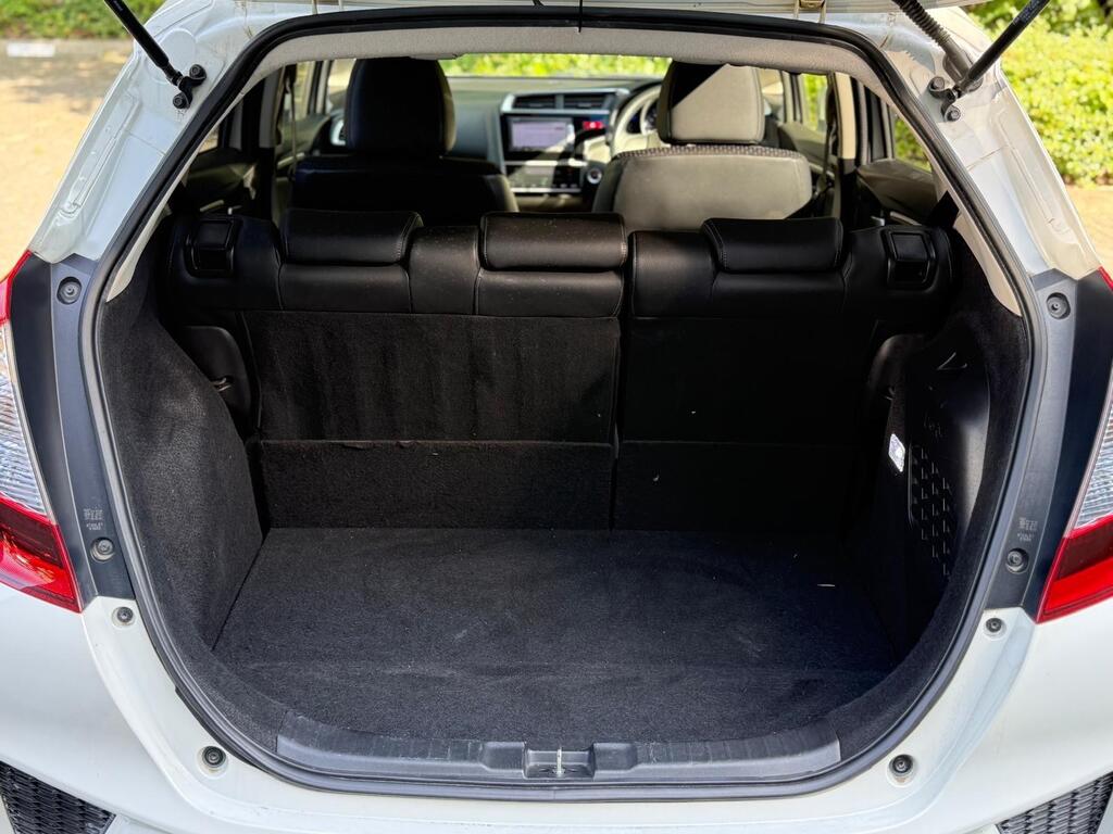 Honda Jazz / Fit Hybrid Petrol 2015 (65) stunning