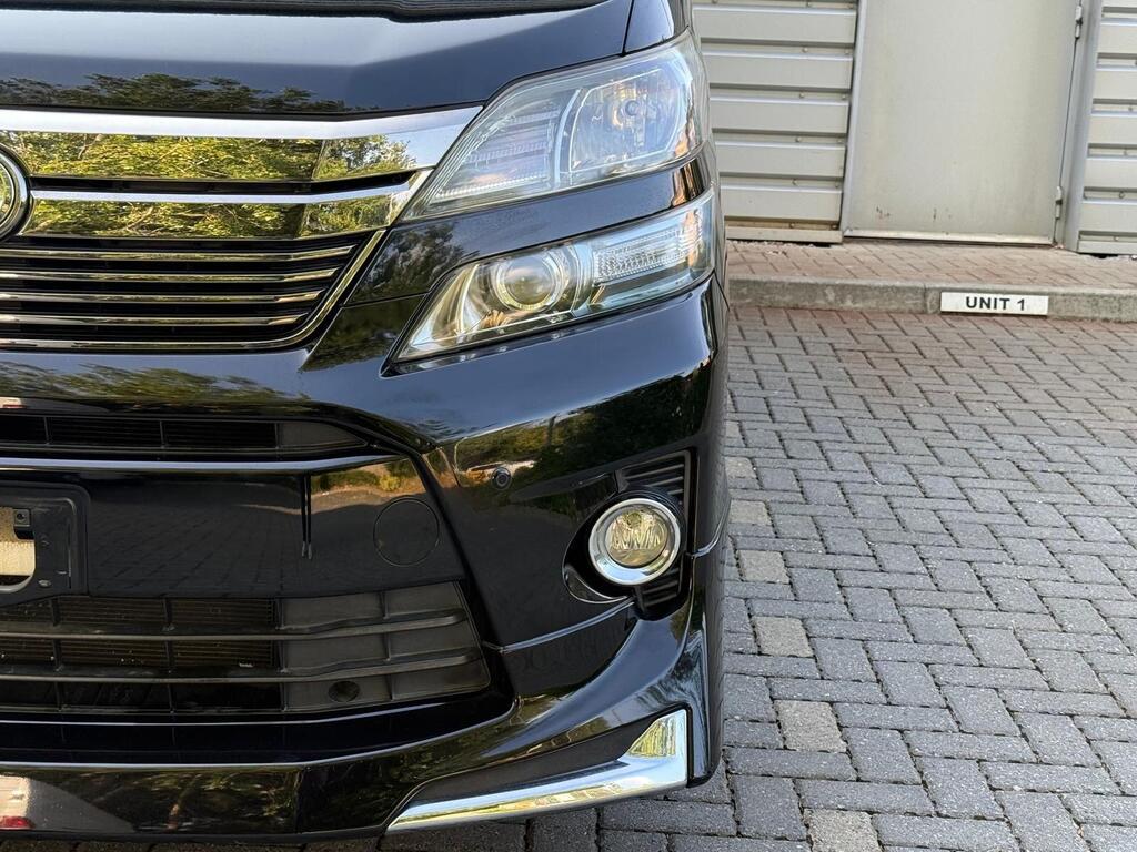 Toyota Vellfire 4 Wheeldrive V6 Modelista Bodykit 2013