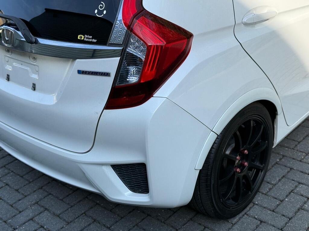 Honda Jazz / Fit Hybrid Petrol 2015 (65) stunning