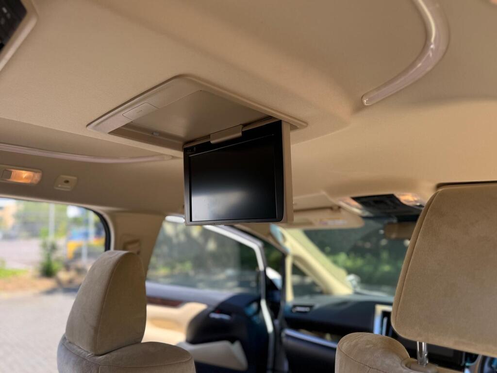 Toyota Alphard Petrol Hybrid 4 Wheel drive 2022