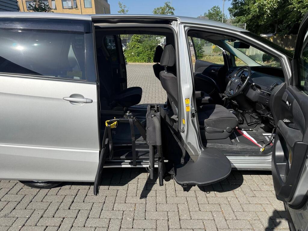 Toyota Estima 2014 Wheelchair Friendly Hand Driving Assist