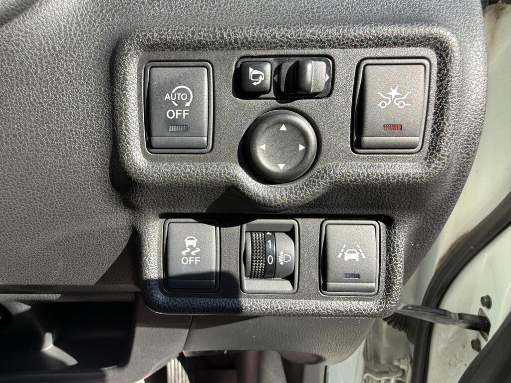 Nissan Note Medalist 2015 | Part Leather | Safety Pack