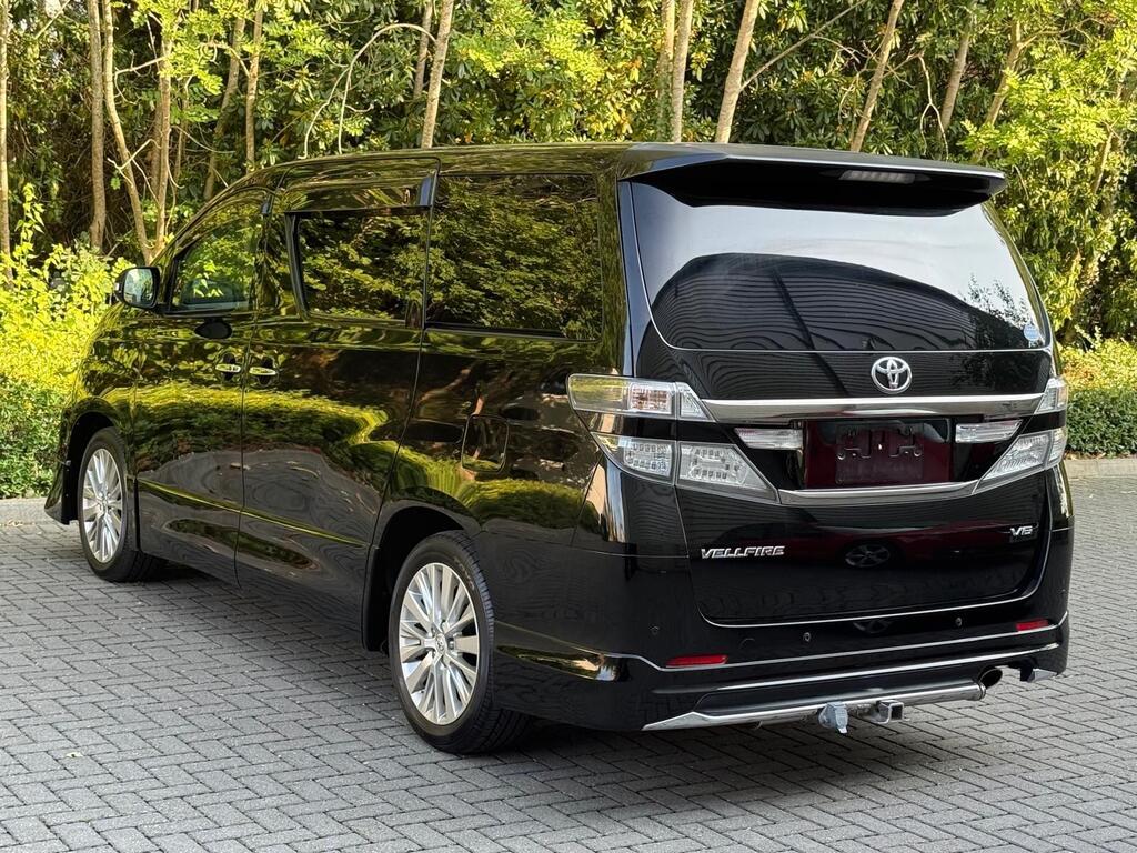 Toyota Vellfire 4 Wheeldrive V6 Modelista Bodykit 2013