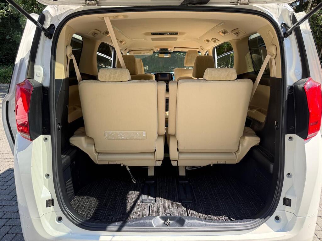 Toyota Alphard Petrol Hybrid 4 Wheel drive 2022