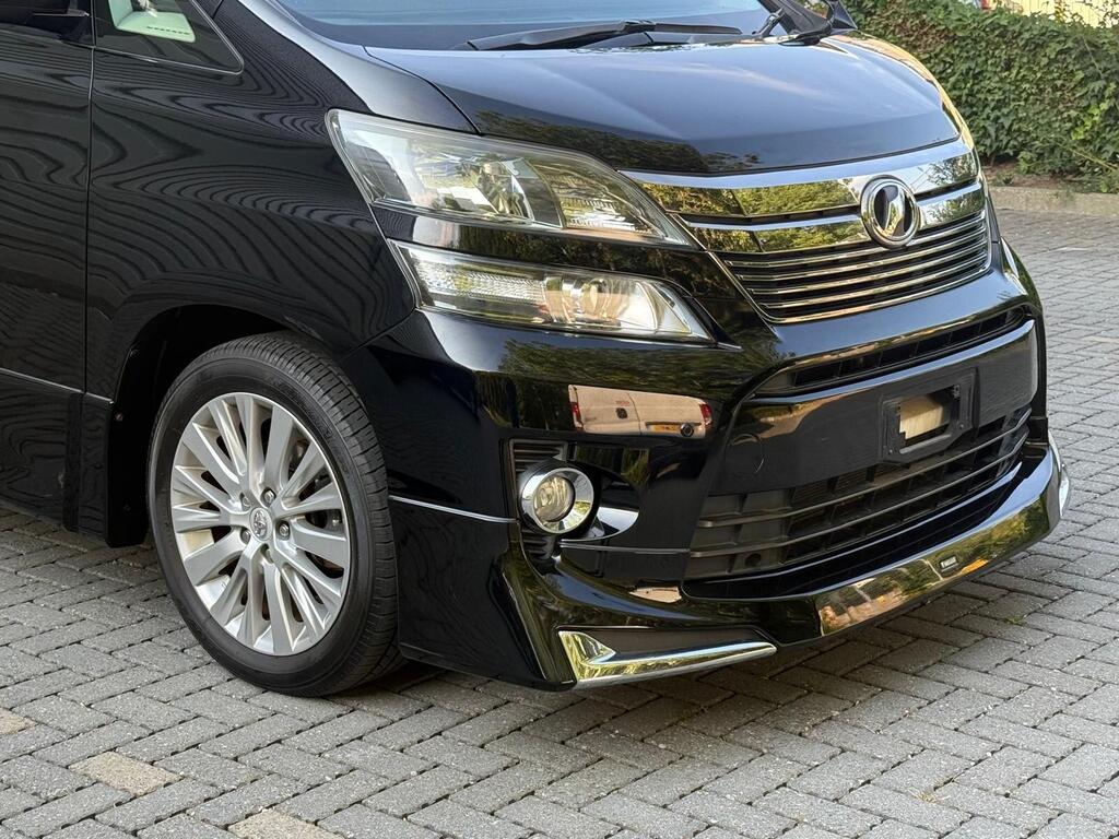 Toyota Vellfire 4 Wheeldrive V6 Modelista Bodykit 2013