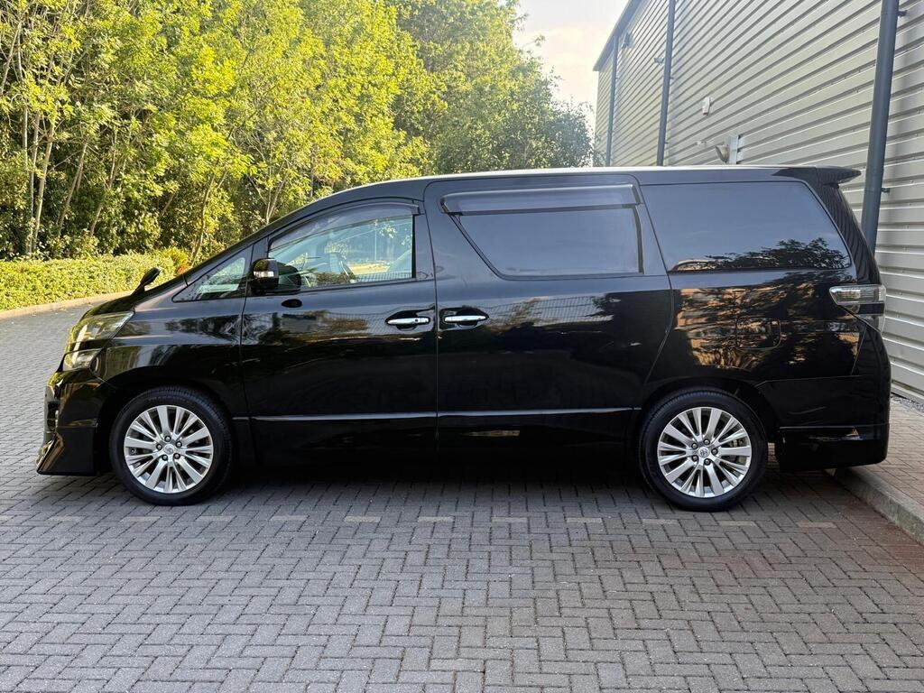Toyota Vellfire 4 Wheeldrive V6 Modelista Bodykit 2013
