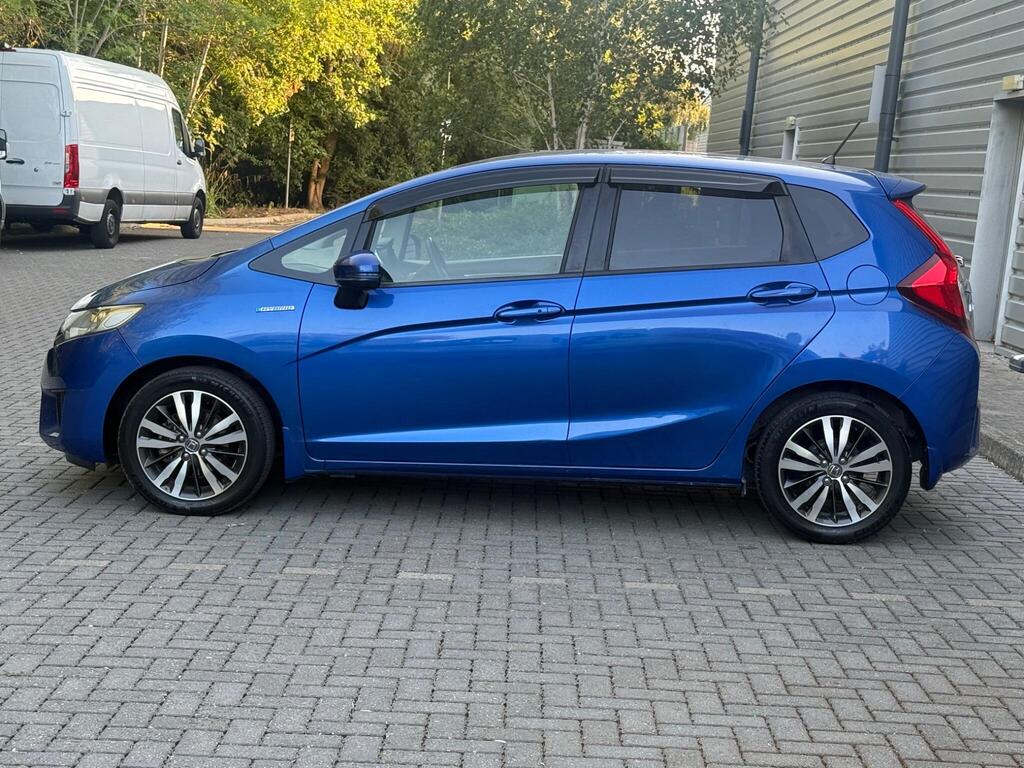 Honda Jazz Petrol Hybrid 2015 | Cruise control