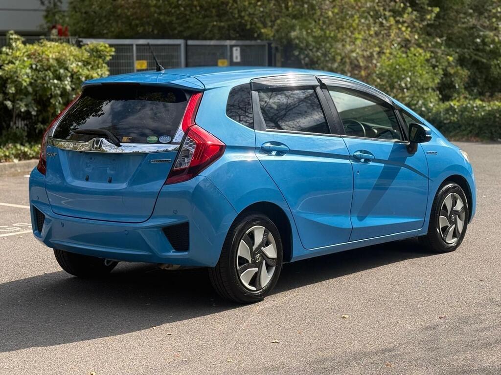 Honda Jazz Fit Hybrid 2015, Fresh Import Immaculate